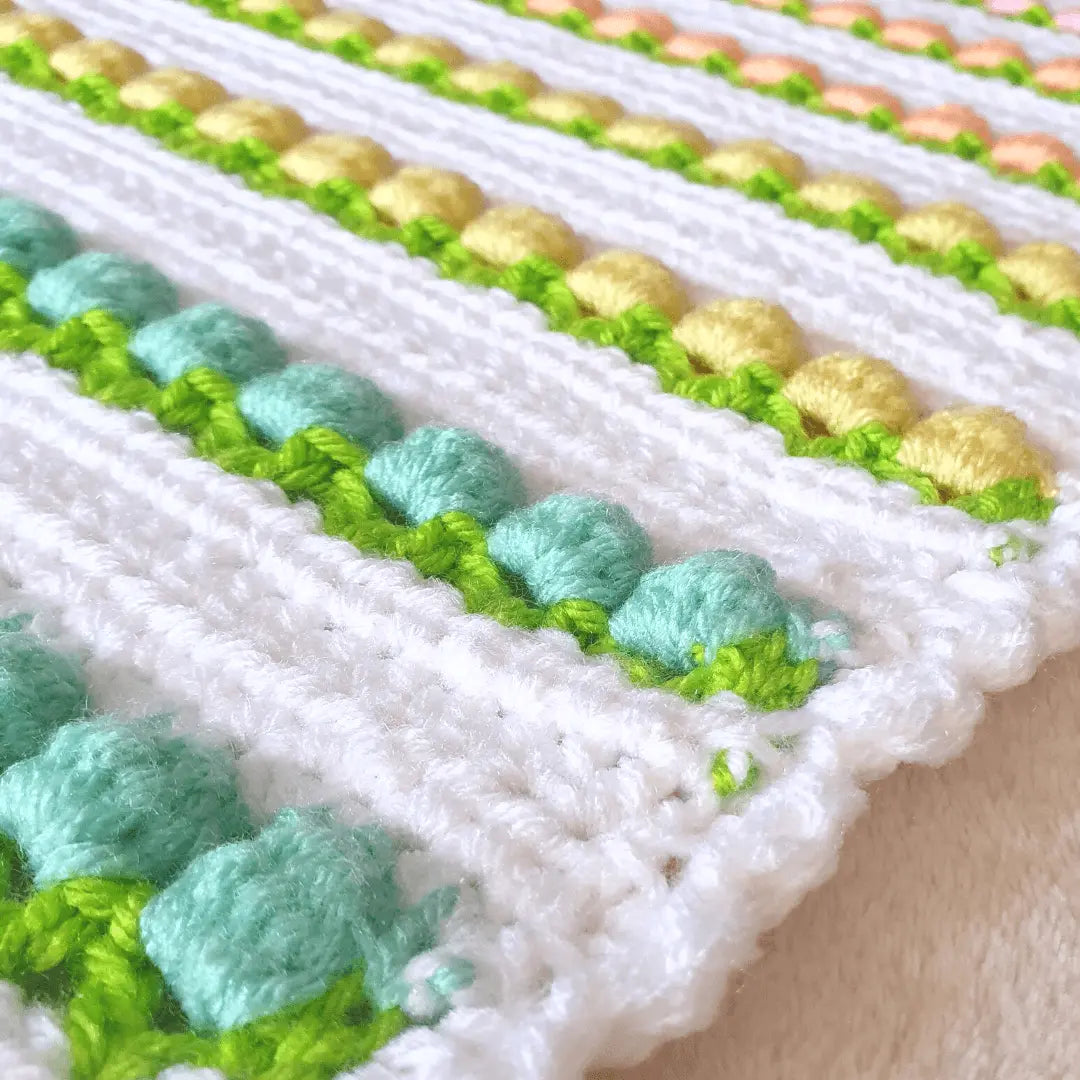 Tulip Stitch Blanket with Cute Shell Border
