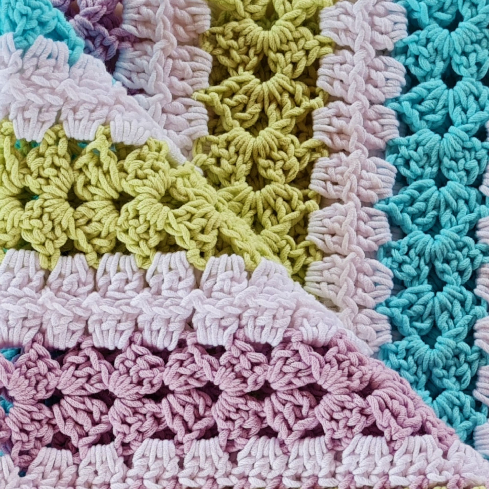 Quick & Easy Crochet Tutorial: Make a Mile-a-Minute Baby Blanket Today