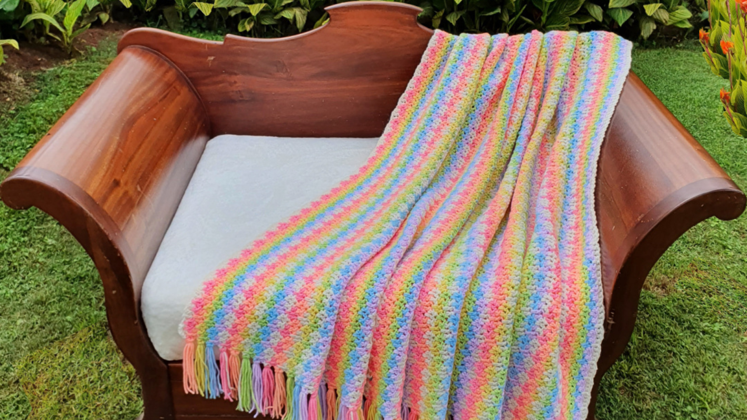 Fastest Crochet Blanket Ever: Make the Speedy Granny Bedspread Quick!