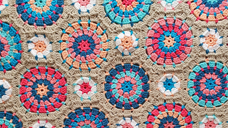 How-to-Make-the-Frankly-Circles-Blanket-A-Step-by-Step-Tutorial Secret Yarnery