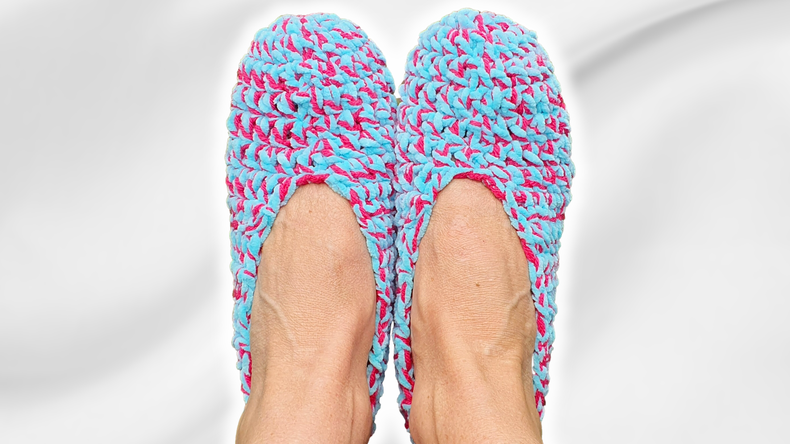 How to Crochet Cozy Two-Hour Slippers – Beginner-Friendly Pattern!