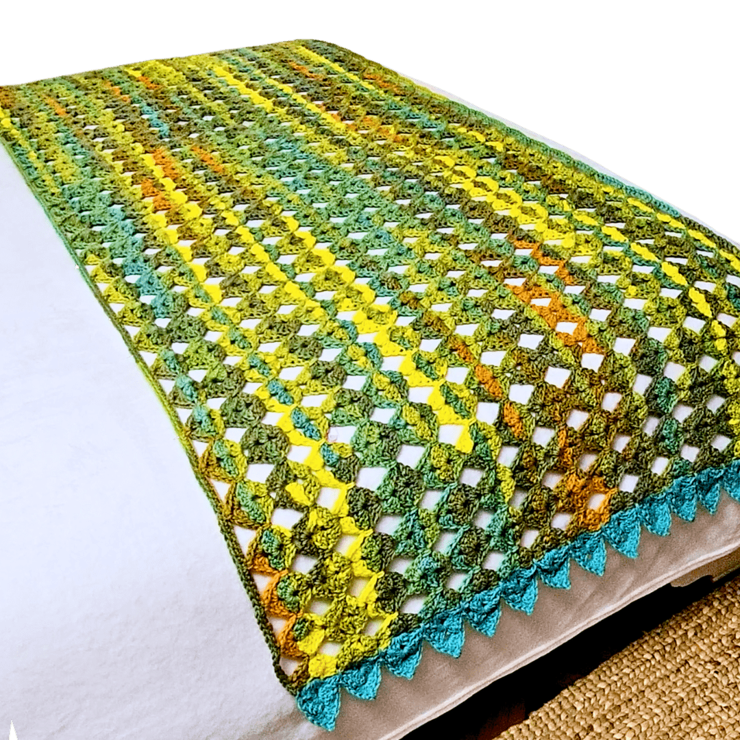 Diamond Acorn Crochet Bed Runner – Elegant Textured Pattern