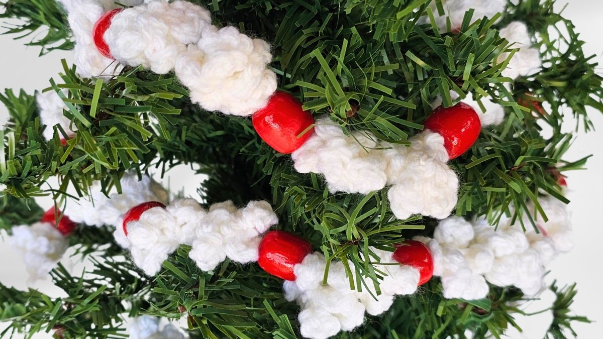 Easy & Reusable Crochet Popcorn Garland Tutorial - Fast Holiday Decor