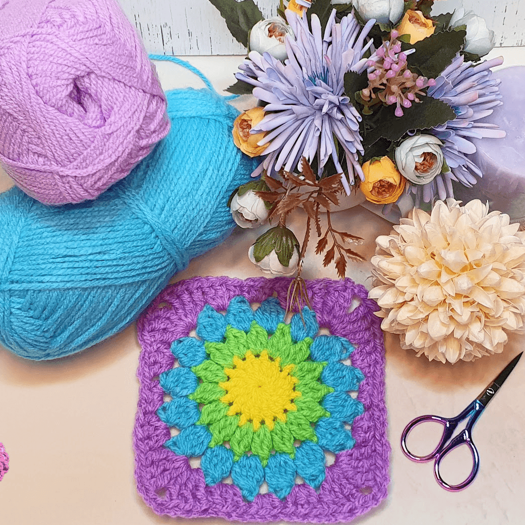 Easy Sunburst Granny Square Tutorial for Beginners!