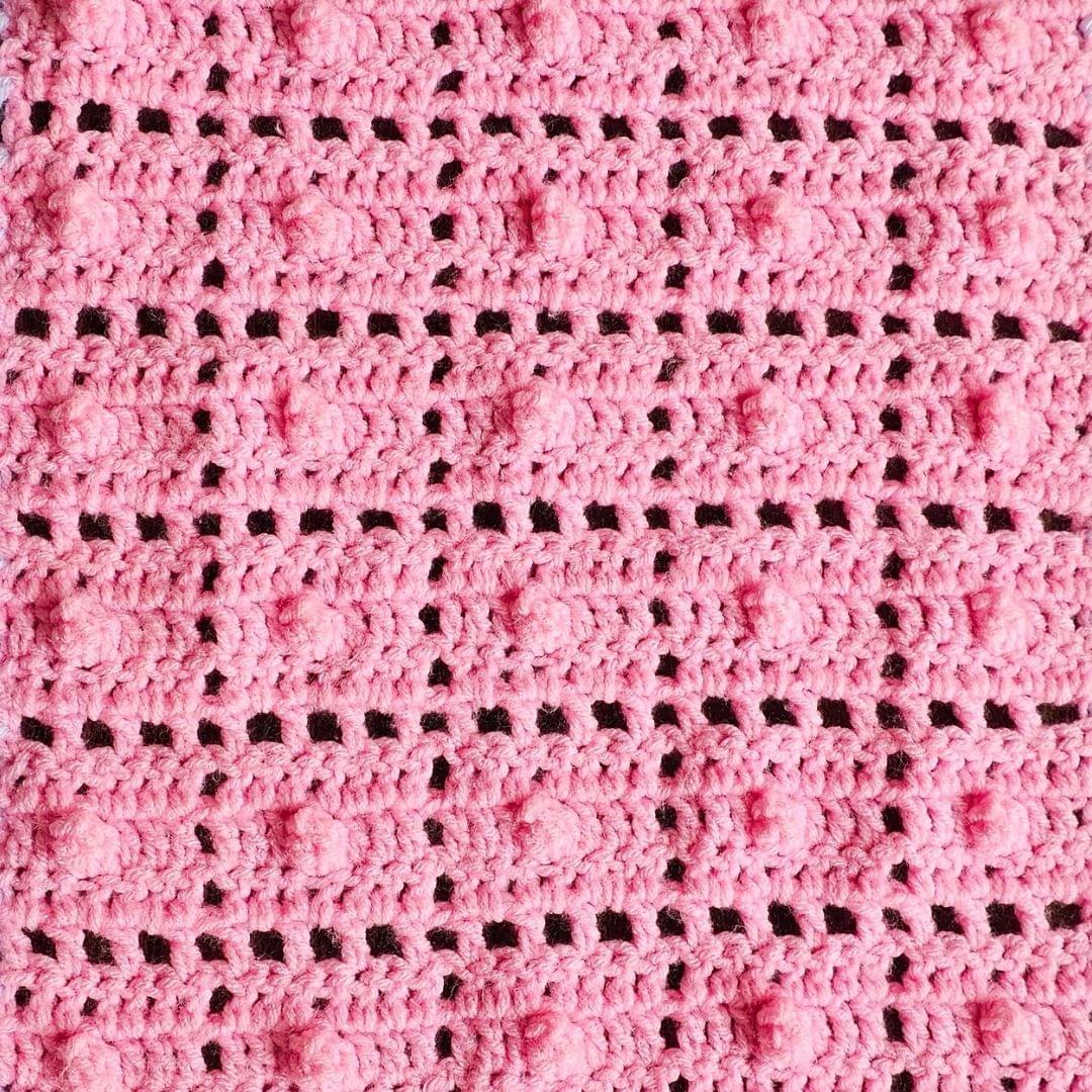 Berry Biscuit Square – Easy Crochet Stitch for Secret Stitches CAL Part 1.