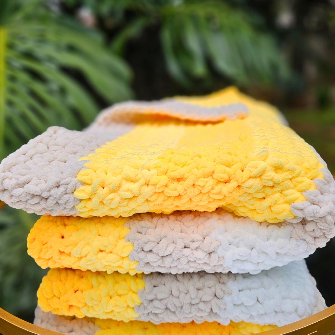 Best Crochet Stitch for a Bulky Yarn Blanket – Fast and Easy!