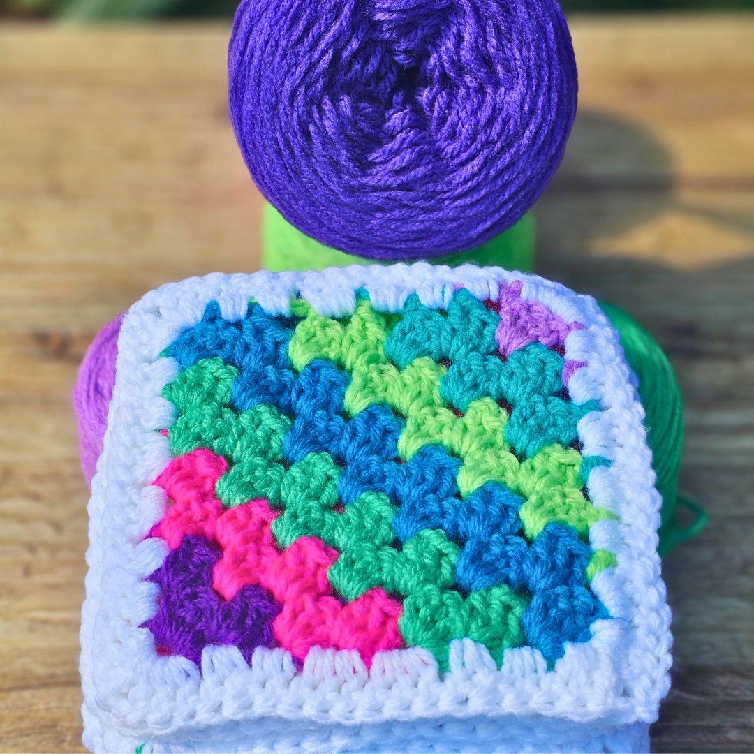 Colorful Diagonal Granny Square Pattern to Mix & Match