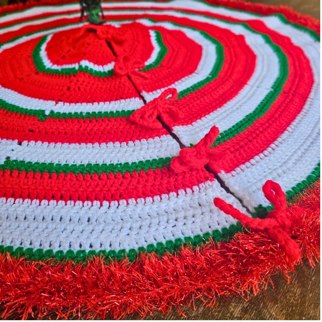 Easy Crochet Christmas Tree Skirt Pattern Secret Yarnery