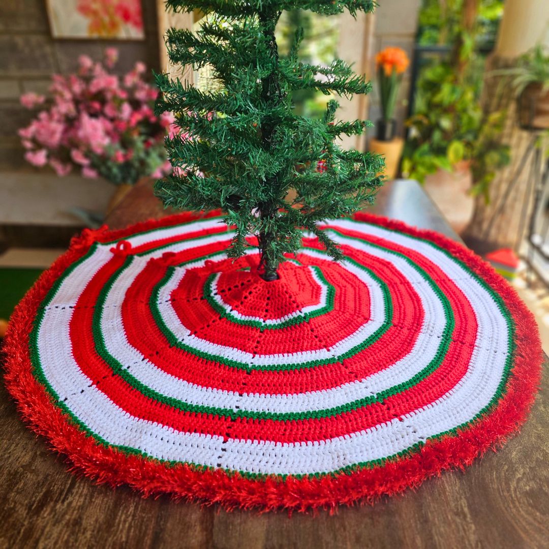 Easy Crochet Christmas Tree Skirt Pattern Secret Yarnery