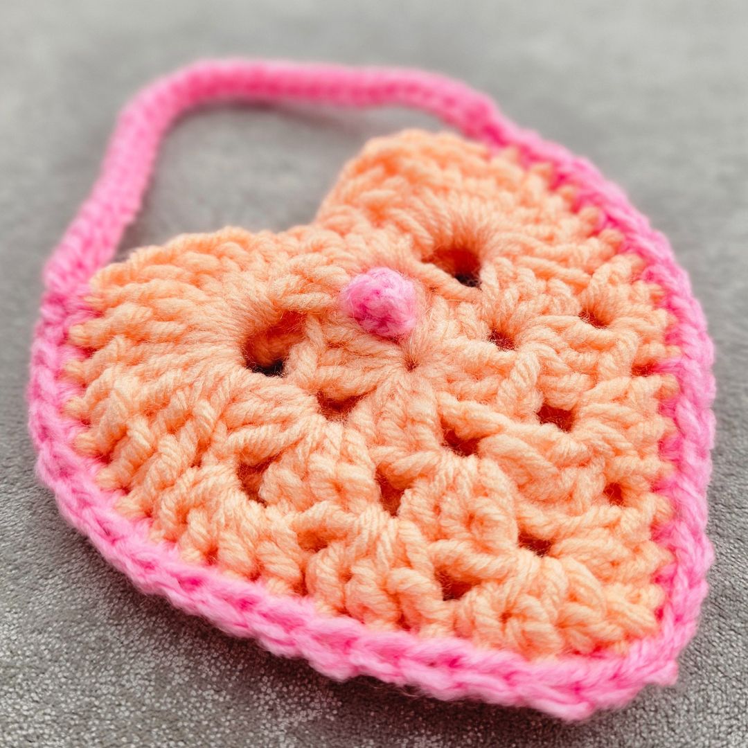 Cute Crochet Heart Bag Pattern – DIY Button & Adjustable Straps