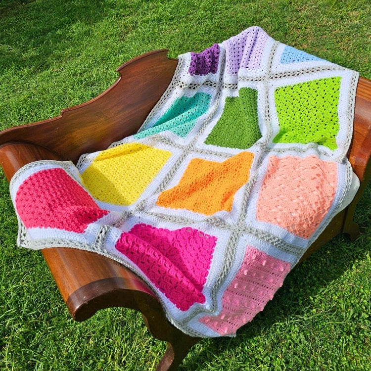 Berry Biscuit Square – Easy Crochet Stitch for Secret Stitches CAL Part 1.