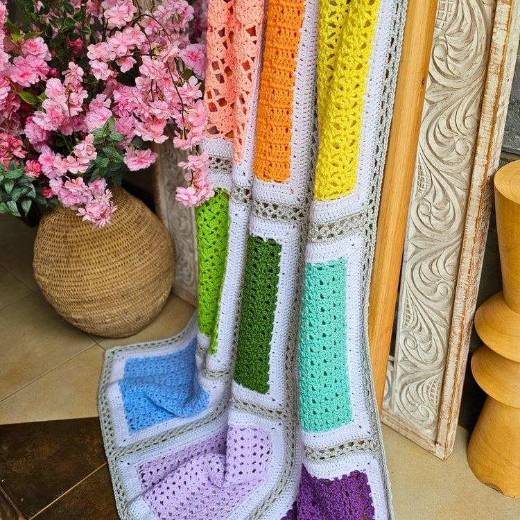 Berry Biscuit Square – Easy Crochet Stitch for Secret Stitches CAL Part 1.