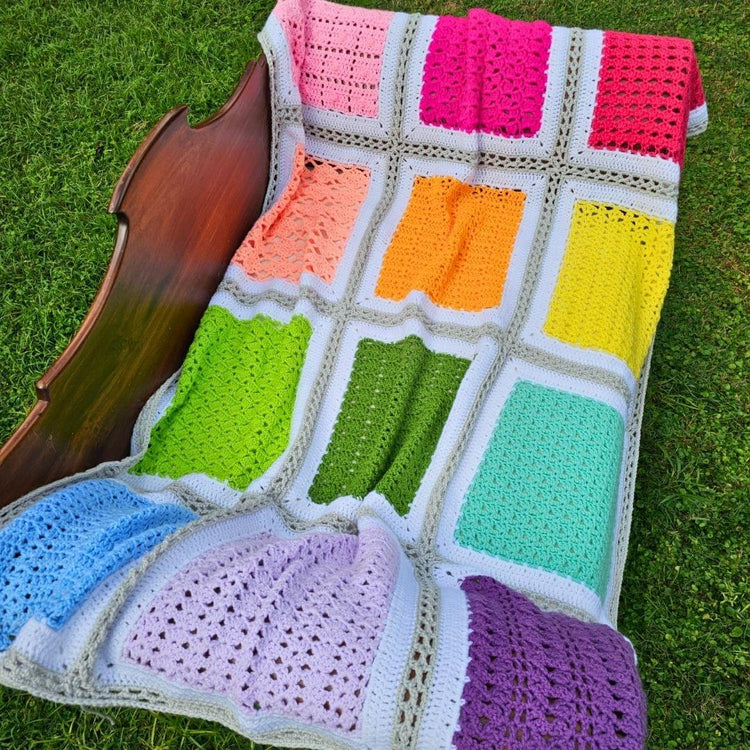 Berry Biscuit Square – Easy Crochet Stitch for Secret Stitches CAL Part 1.