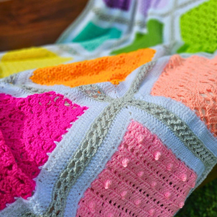 Berry Biscuit Square – Easy Crochet Stitch for Secret Stitches CAL Part 1.