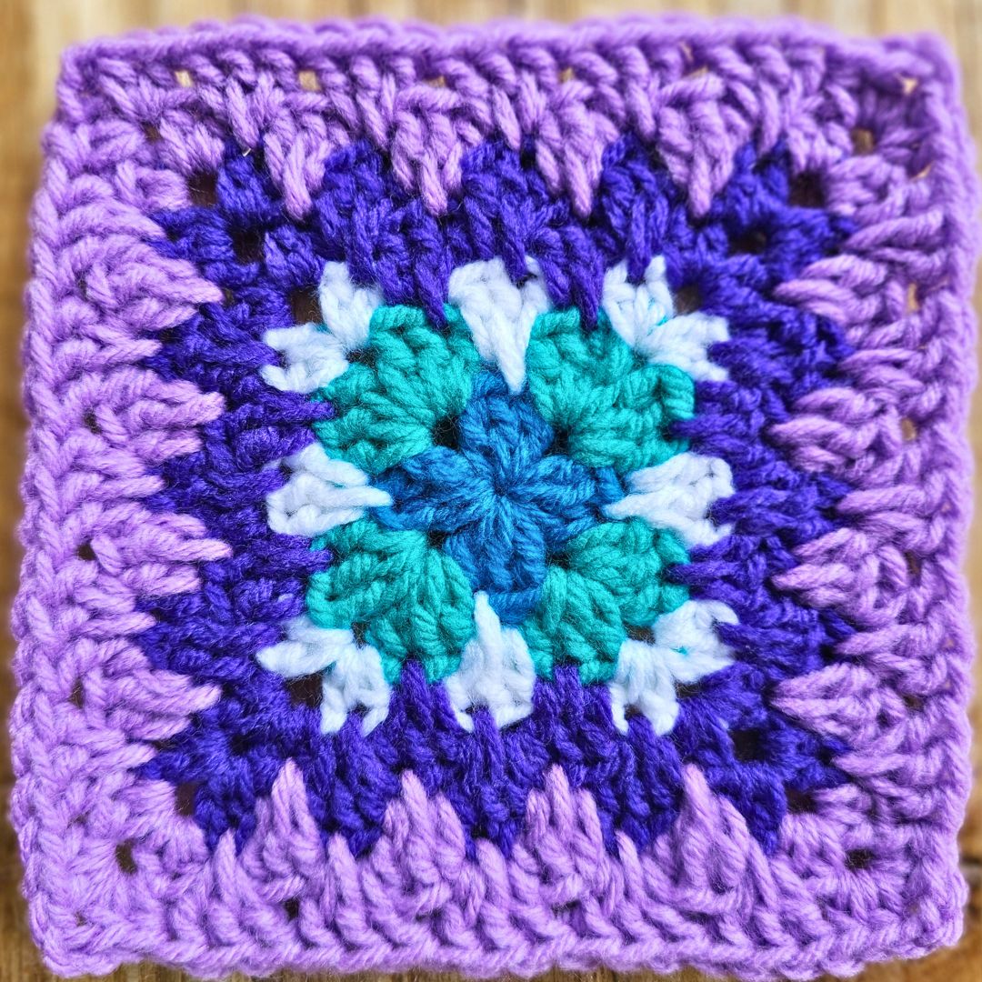 Perfect Spiked Granny Square - Easy Step By Step Pattern