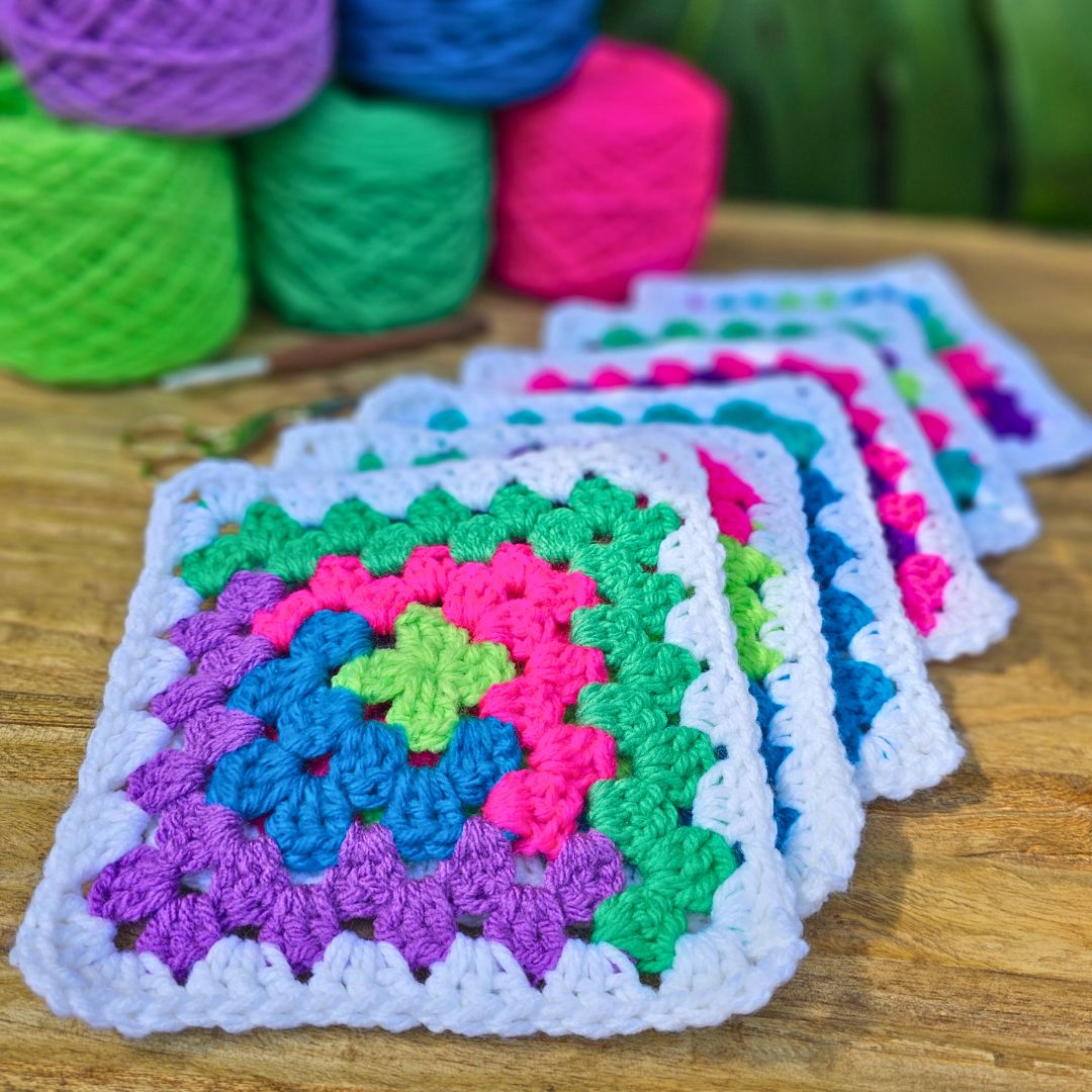 Stacking A Frame Log Cabin Granny Square Pattern - Mix & Match
