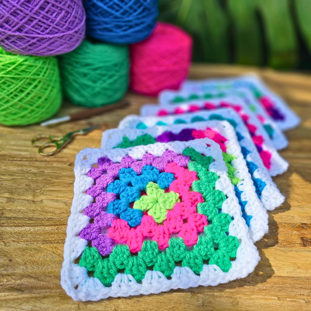 Stacking A Frame Log Cabin Granny Square Pattern - Mix & Match