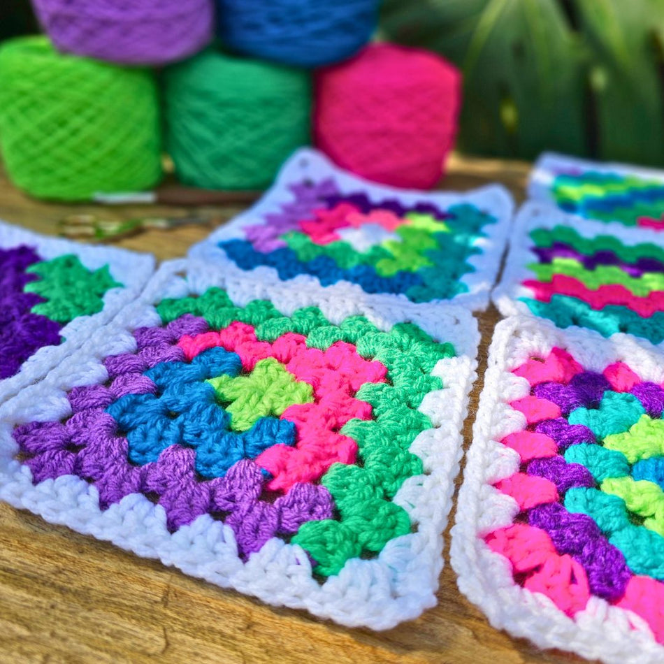 Stacking A Frame Log Cabin Granny Square Pattern - Mix & Match