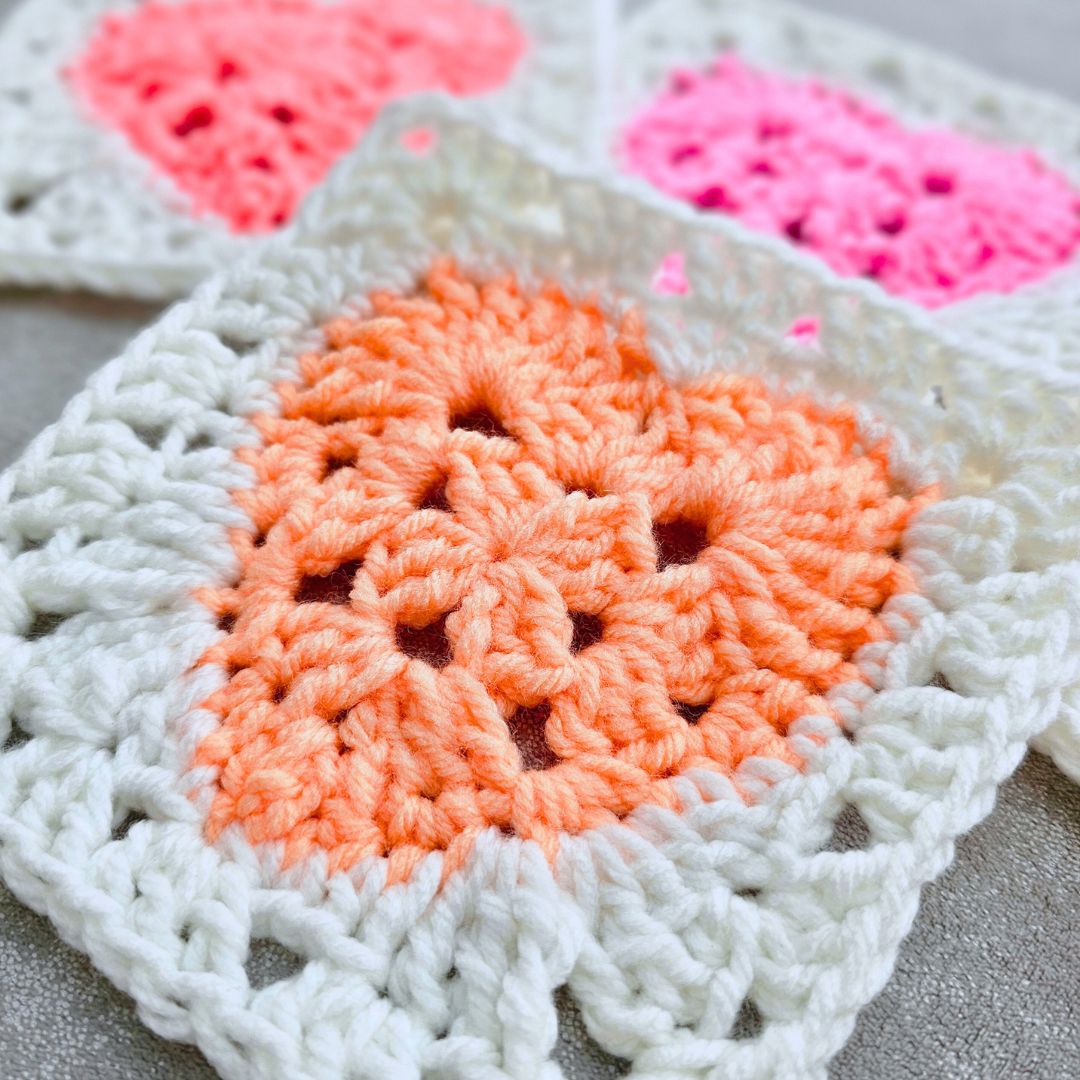 Traditional Granny Square Heart Pattern – Flat, Fun & Reversible!