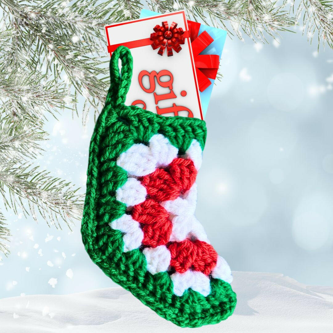 Crochet Gift Card Holder Stocking – Festive and Easy Pattern for Holiday Gifting.