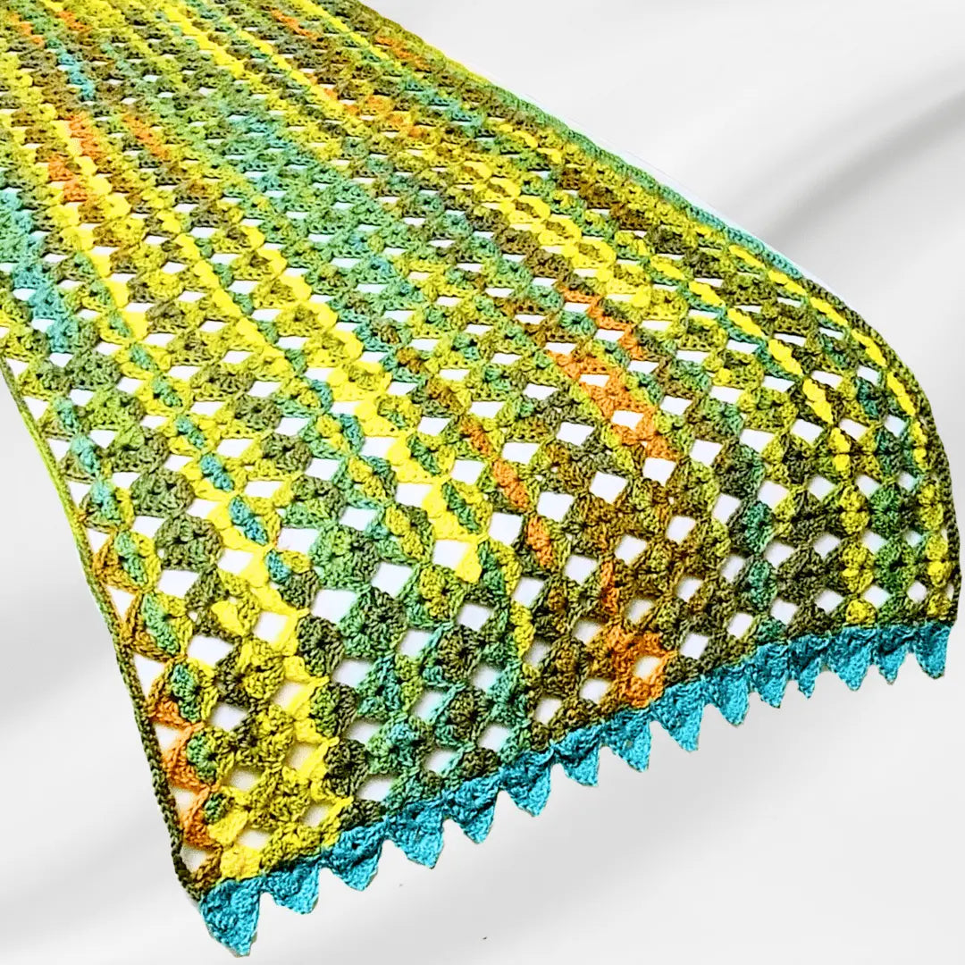 Diamond Acorn Easy Crochet Bed Runner.