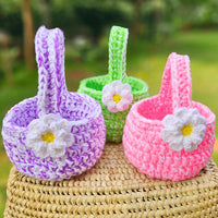 Easy Crochet Easter Baskets.