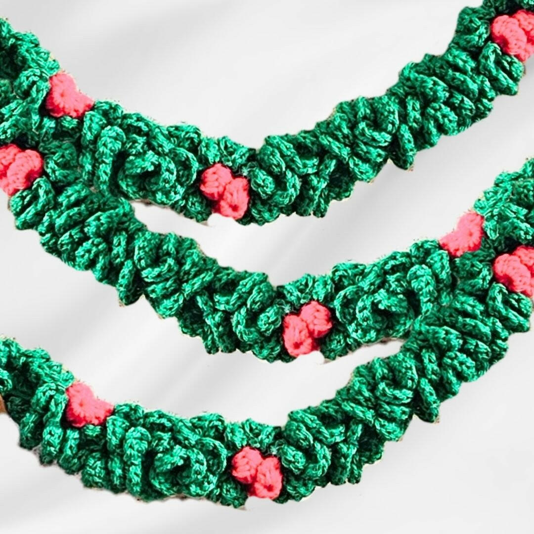 Evergreen Crochet Christmas Garland – Festive DIY Holiday Pattern