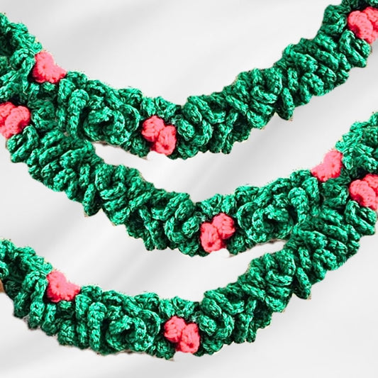 Evergreen Crochet Christmas Garland – Festive DIY Holiday Pattern - Secret Yarnery