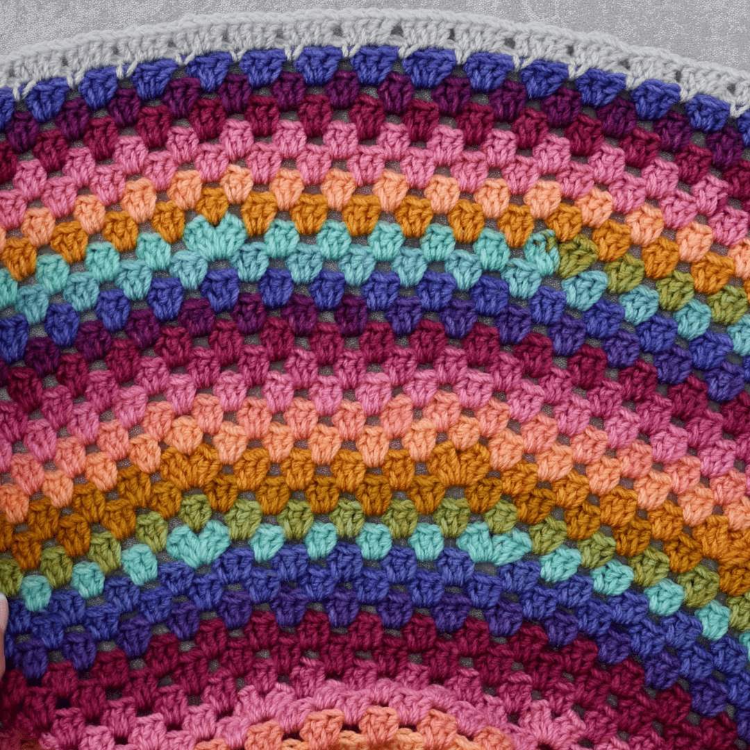 Round Granny in a Spiral Blanket - Secret Yarnery