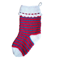 Easy Crochet Christmas Stocking – Top-Down Pattern with 3 Borders & Simple Color Changes.