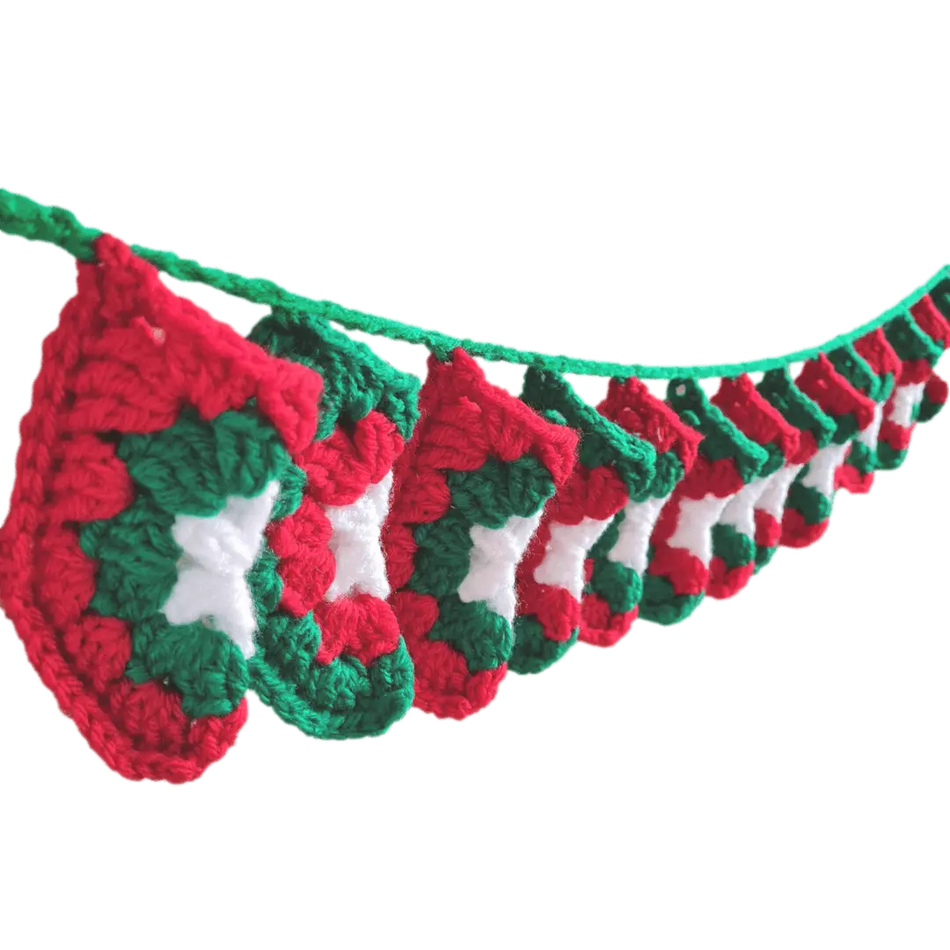 christmas-stocking-advent-calendar-festive-decor-pattern