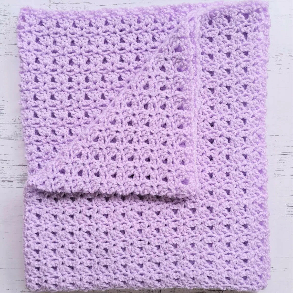 Coronation Crochet Baby Blanket – Elegant and Easy Pattern for Beginners