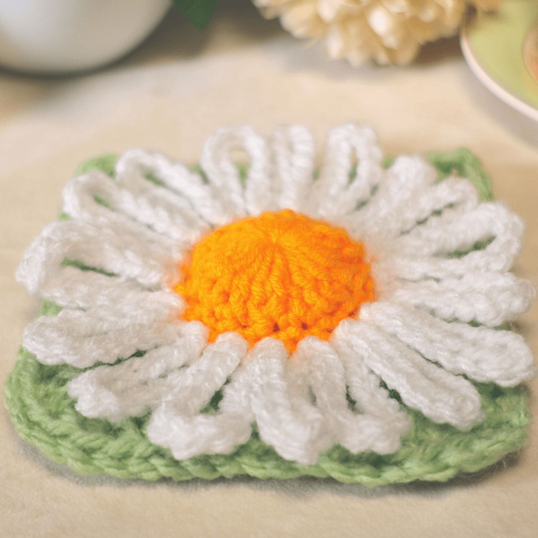 Daisy Crochet Flower Granny Square - The Secret Yarnery