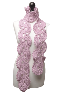 Easy Oyster Shell Crochet Scarf – Beginner-Friendly Pattern with Elegant Texture.