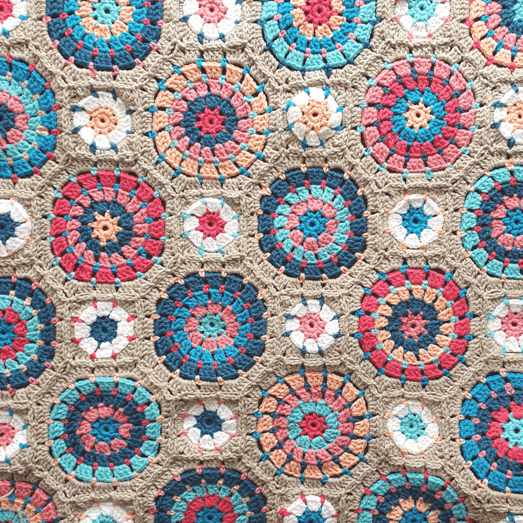 The Frankly Circles Crochet Blanket – Bold and Modern Design