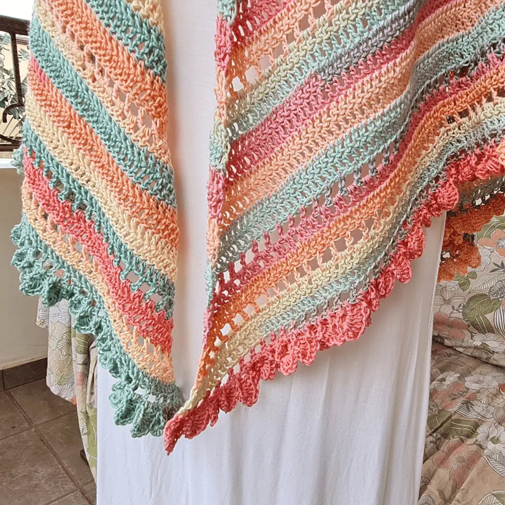 Gelato Shawl with Drop Leaf Border – Elegant Crochet Shawl Pattern.