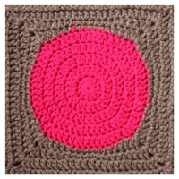 Making Circles into Squares – Easy Crochet Pattern for Stylish Squares.