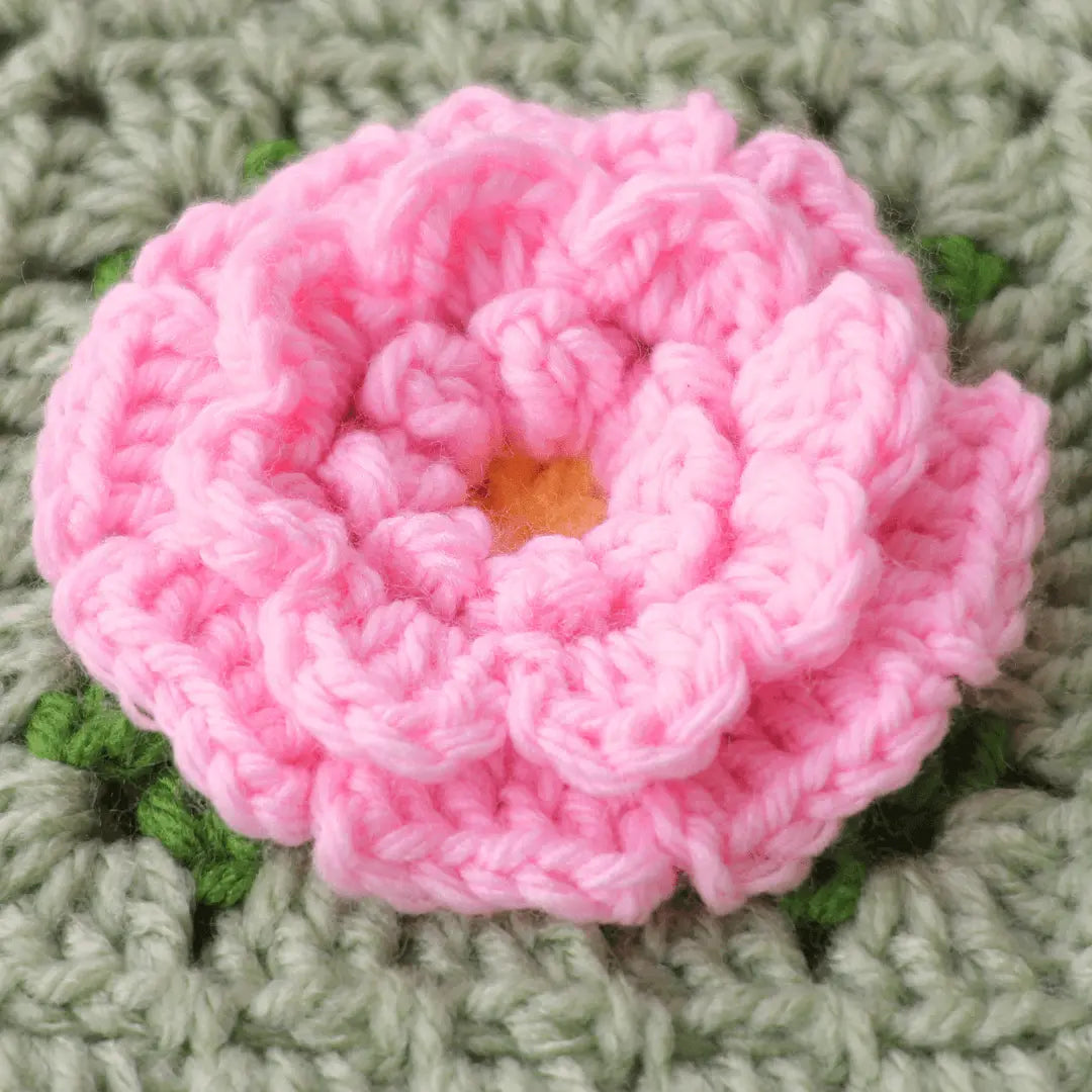 Single Zinnia Flower Granny Square - BloomScape CAL Block # 11