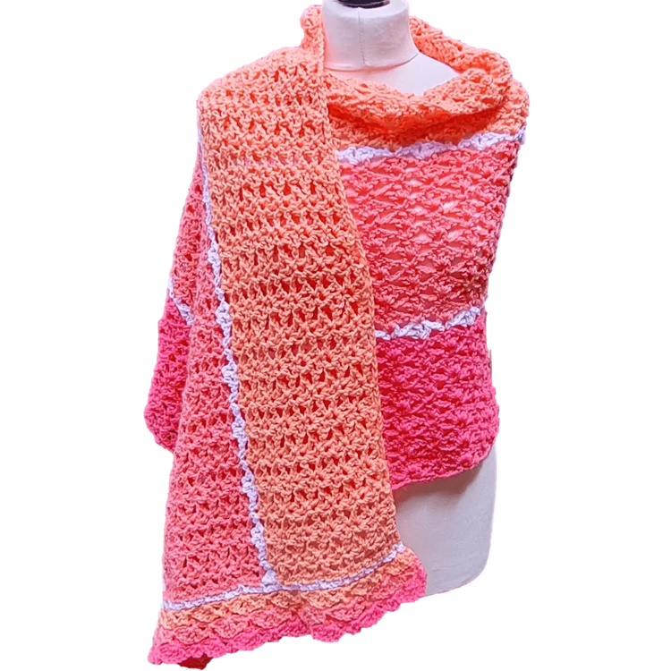 Sundae Granny Crochet Shawl – Easy One-Row Repeat with Elegant Border.