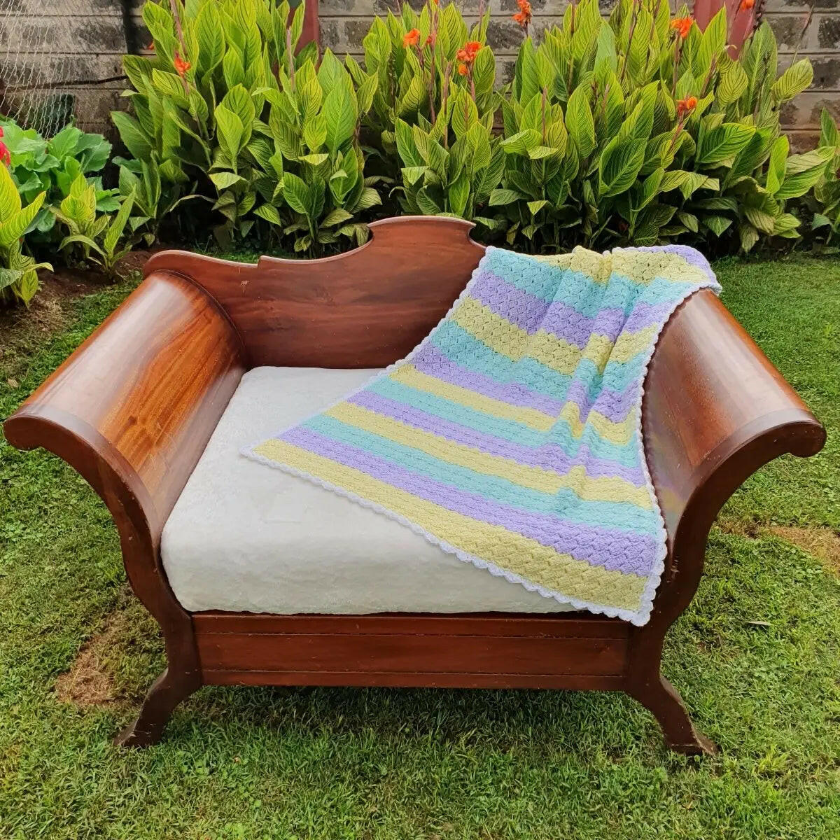 Sober Granny Baby Blanket – Simple and Elegant Crochet Pattern for Beginners