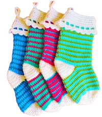 Easy Crochet Christmas Stocking – Top-Down Pattern with 3 Borders & Simple Color Changes.