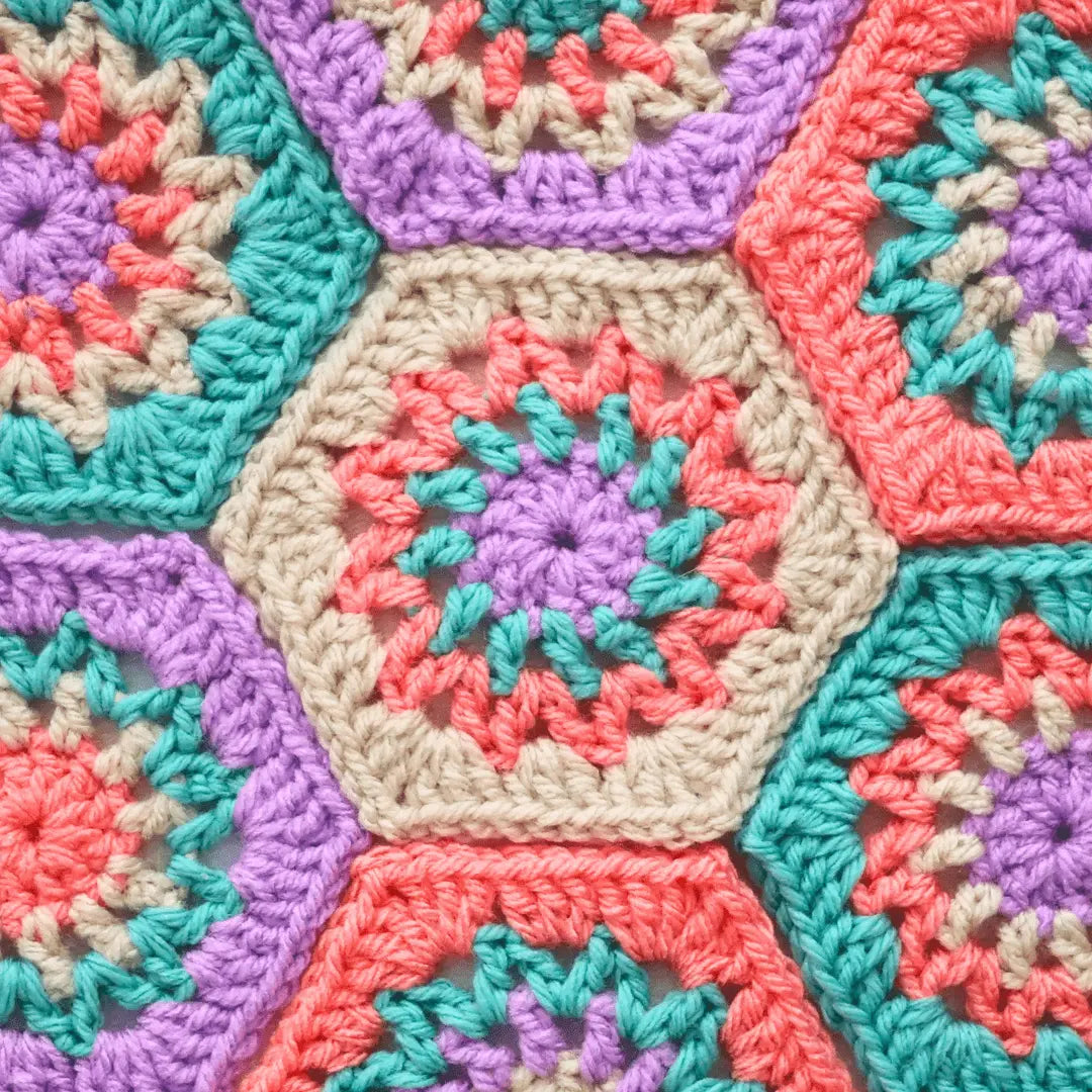Zig Zag Hexi: Easy Crochet Hexagon Pattern – Beginner Friendly
